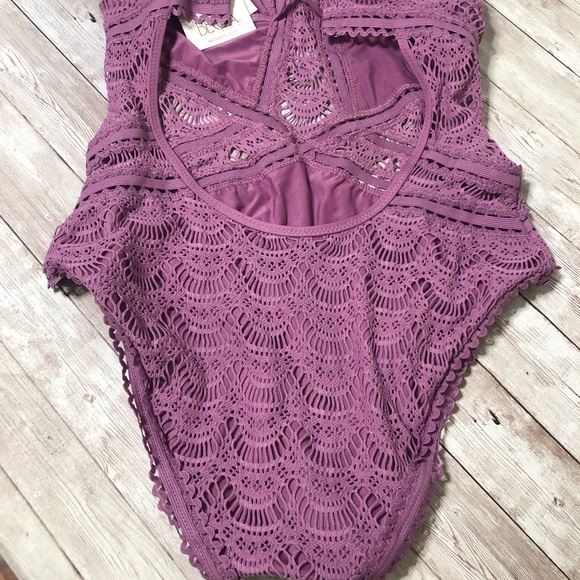 BECCA lace bathing suit - Picture 6 of 8